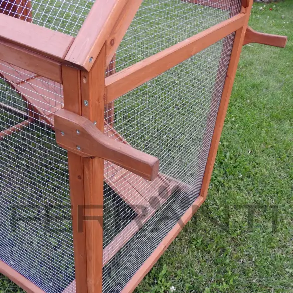 Transportgriff des mobilen Hühnerstalls