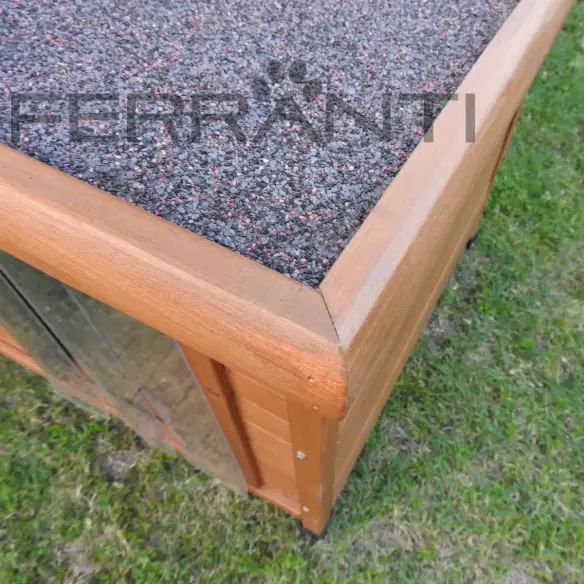 Öffnungsdach der Holzhütte