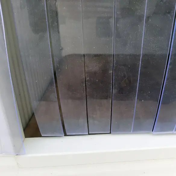 Detailansicht des PVC-Thermovorhangs