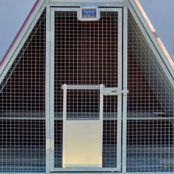 Automatischer Türöffner montiert – Tür geschlossen