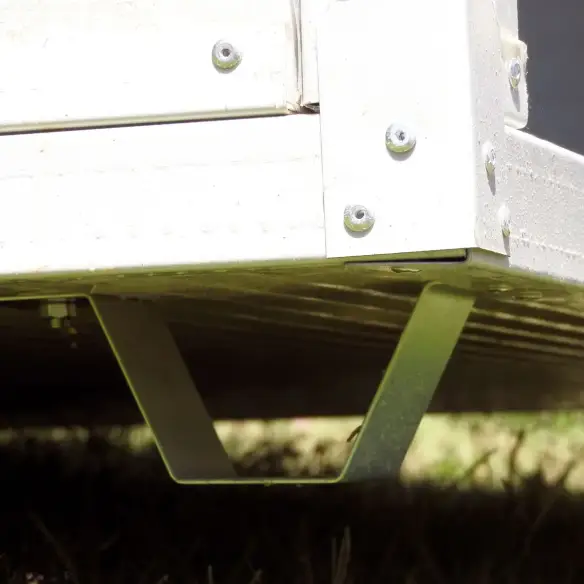 Detail der Hundehütte mit Veranda