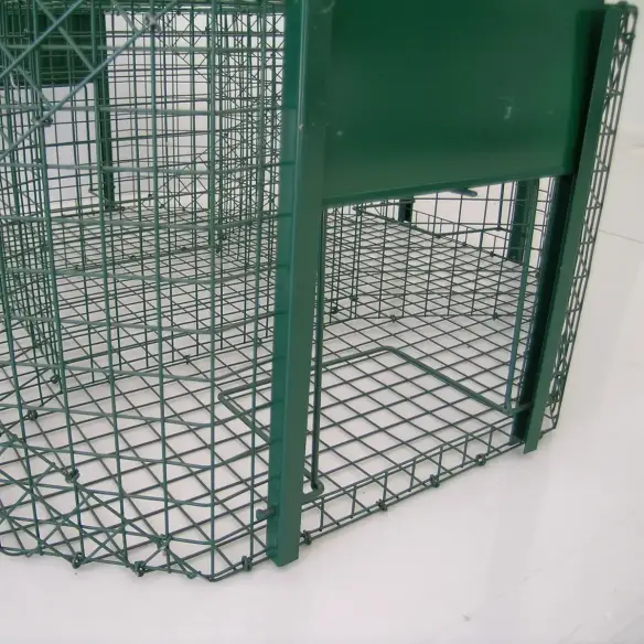 Offener Eingang der Elsternfalle