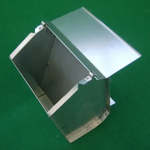 Geöffneter Futterautomat