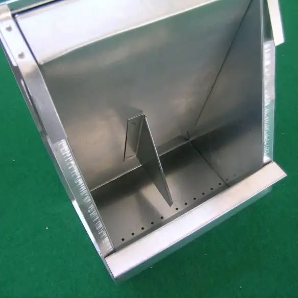 Detailansicht des Futterautomaten