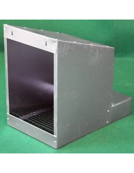 Legenest für Hühner mit integrierter Auffangwanne für Eier