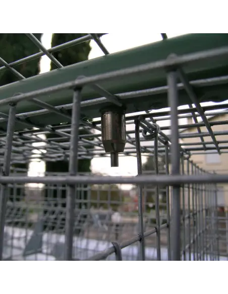 Trinksystem im Kaninchenstall für 12 Mastkaninchen