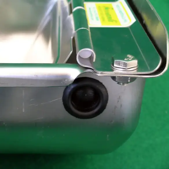 Befestigung des Schwimmers im automatischen Wasserspender aus Edelstahl