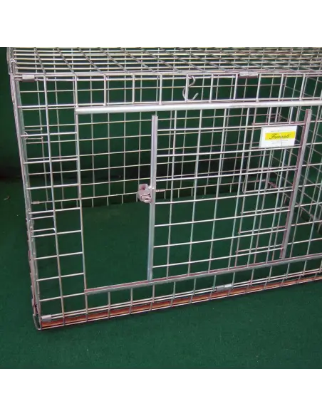 Tür der Hundebox fürs Auto für große und mittelgroße Hunde