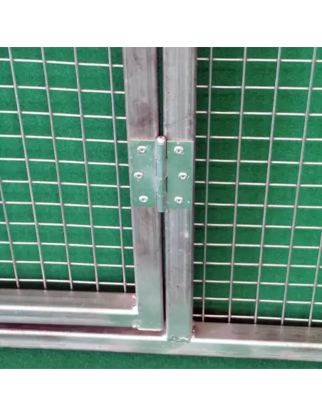 Türbänder mit Buchsenscharnieren für modulare Volieren