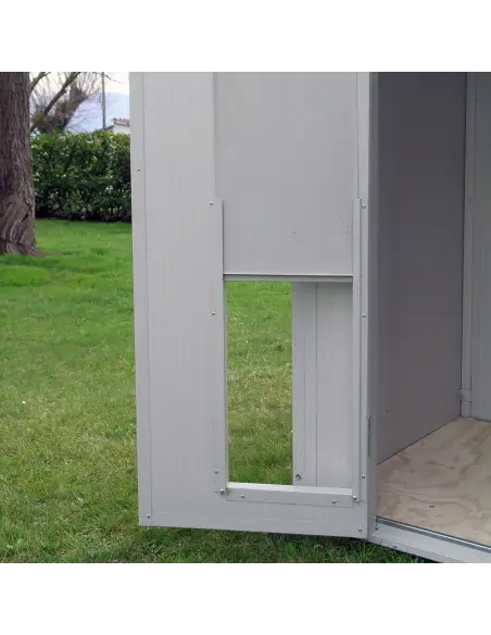Innenraum der isolierten Hundehütte Modell Great Dane