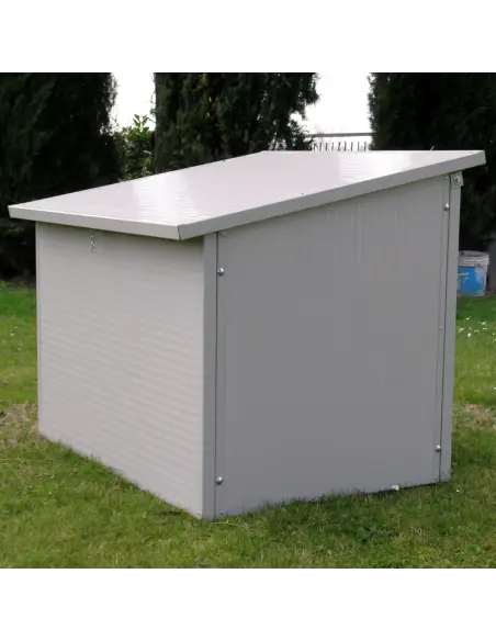 Rückseite der isolierten Hundehütte XXL für große Hunde Rückseite der isolierten Hundehütte XXL für große Hunde