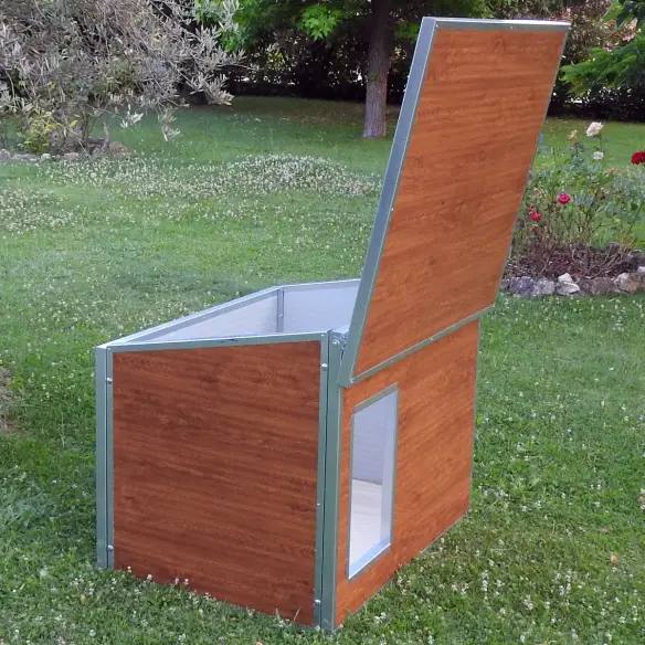 Dach der isolierten Hundehütte XXL für große Hunde