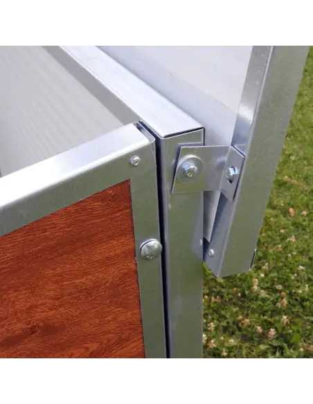 Dach der isolierten Hundehütte XXL für große Hunde