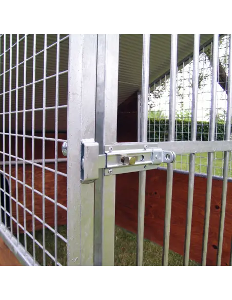 Verschlusssystem des Hundezwingers Modell Labrador im Detail
