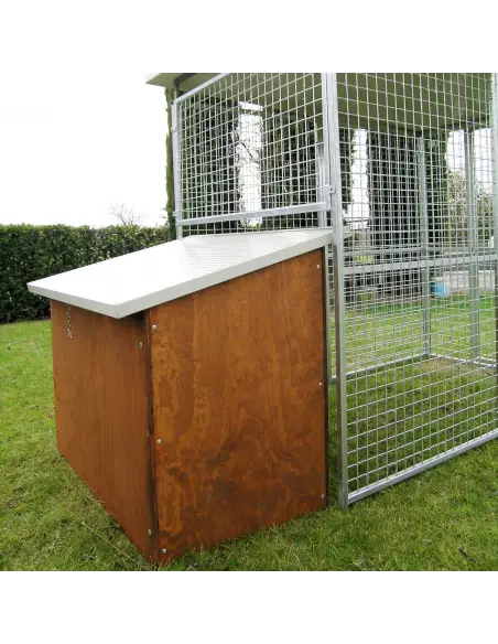 Rückseite des Hundezwingers Eco mit Hundehütte Collie