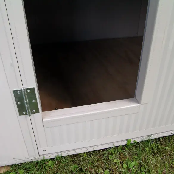 Eingang für Hunde im Hundezwinger Modell Modular