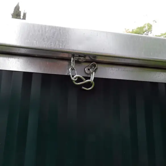 Isolierte Hundehütte Outdoor für kleine Hunde in Grün