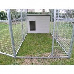 Modularer Hundezwinger für Draußen Mod. Eco + Hundehütte Dobermann
