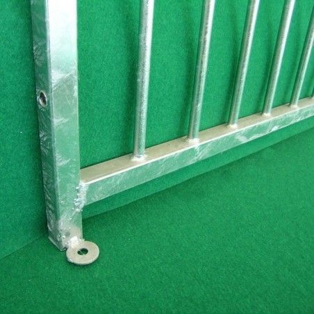 Hundezaun mit Rohrstabelementen und Toren für Hundegehege | Ferranti
