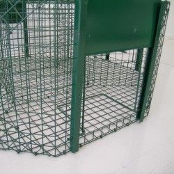 Falle für Rabenvögel mit 4 Eingängen