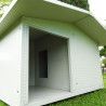 Hundehütte Isolierte mit Veranda
