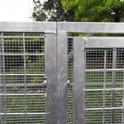 Hundezaun und Zäune für andere Tiere nach Maß